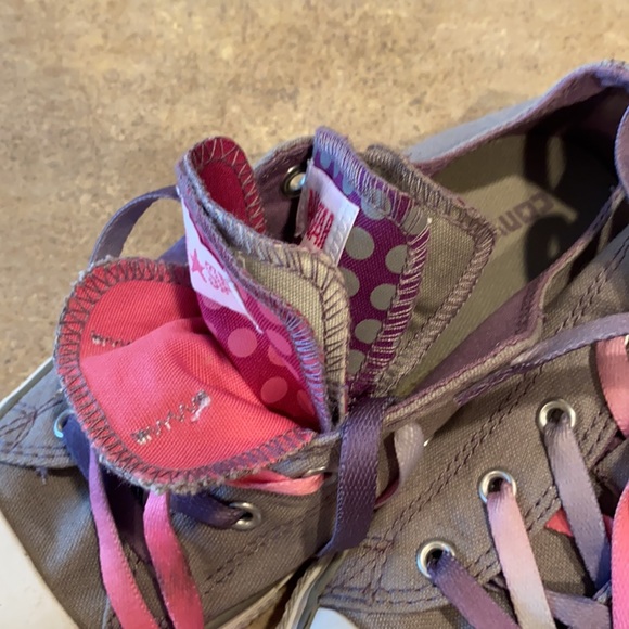 Yourh converse size 3 - Picture 2 of 9